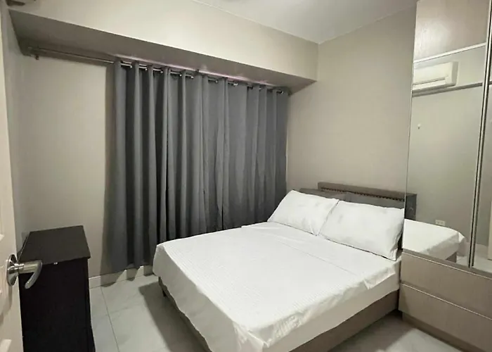 ホテル Staycation Near Moa At Monarch